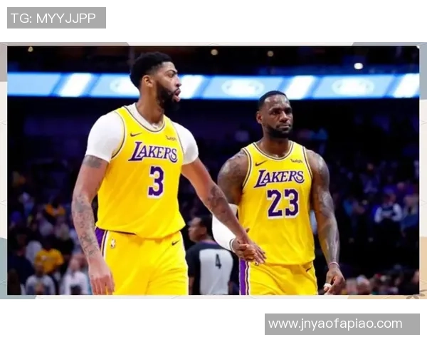 NBA湖人对阵热火第三场精彩回放全程分析与精彩瞬间回顾 NBA湖人对阵热火第三场精彩回放全程分析与精彩瞬间回顾