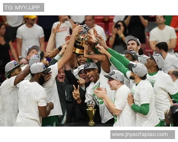 热火与凯尔特人第七场精彩回放录像全景解析与赛后点评