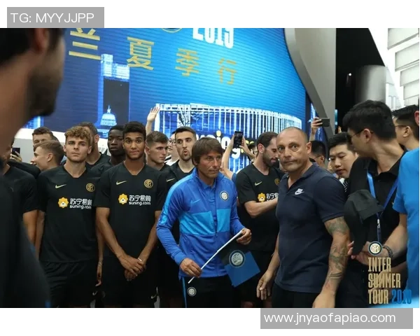 苏宁对阵钢巴日本球迷热情支持展现足球文化魅力 苏宁对阵钢巴日本球迷热情支持展现足球文化魅力